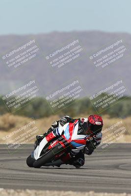 media/Oct-13-2025-Moto Forza (Mon) [[a66d839500]]/2-A Group/Session 3 (Turn 16)/